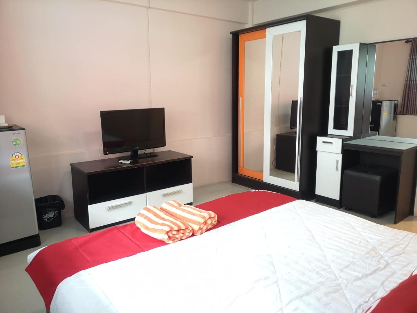 Kjs Pattaya Hotel Exterior photo
