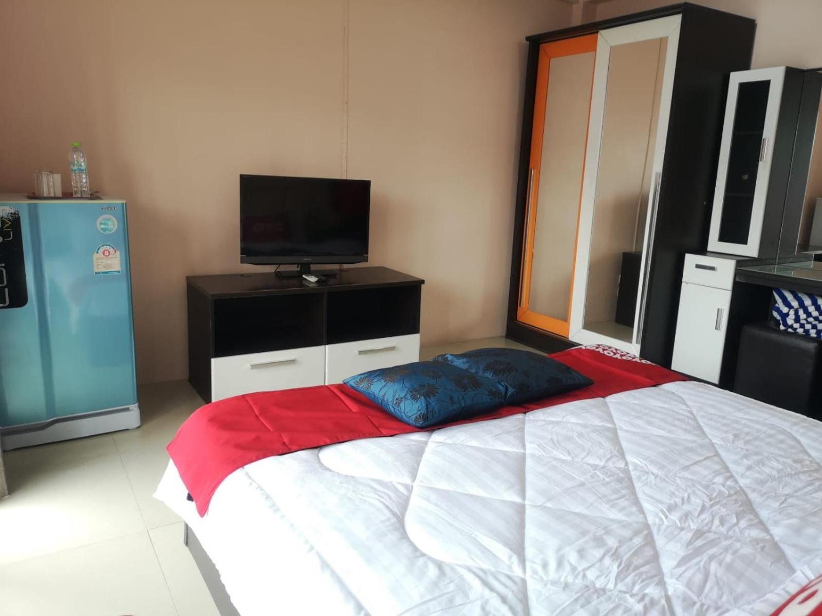Kjs Pattaya Hotel Exterior photo